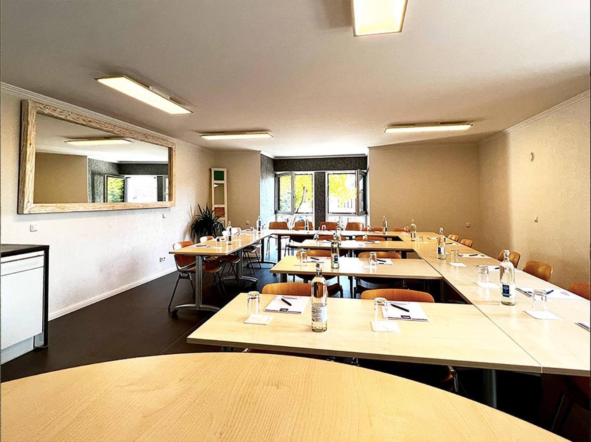 Mg-Quartier Hostel Mönchengladbach Extérieur photo