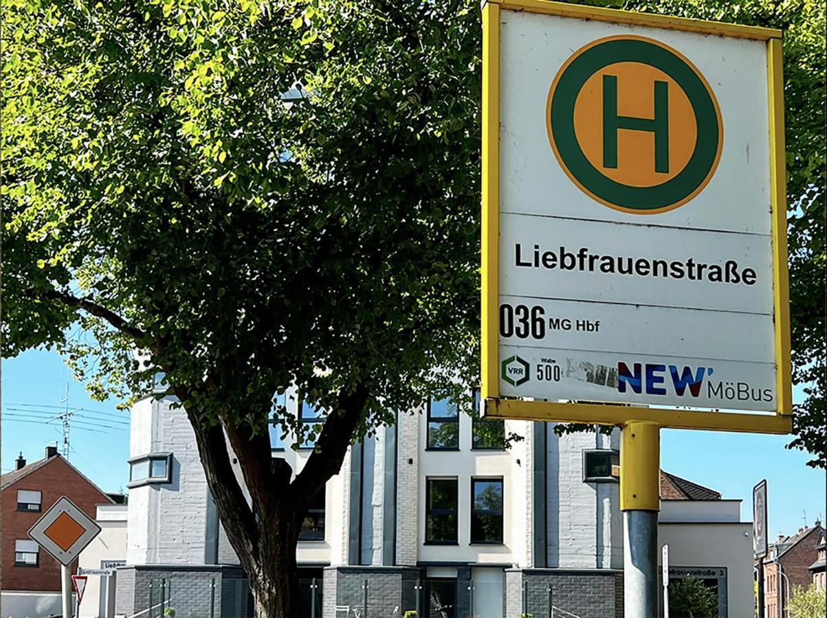 Mg-Quartier Hostel Mönchengladbach Extérieur photo
