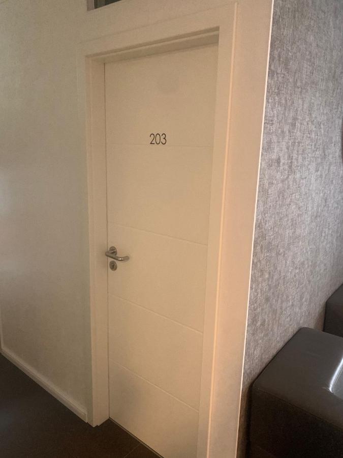 Mg-Quartier Hostel Mönchengladbach Extérieur photo